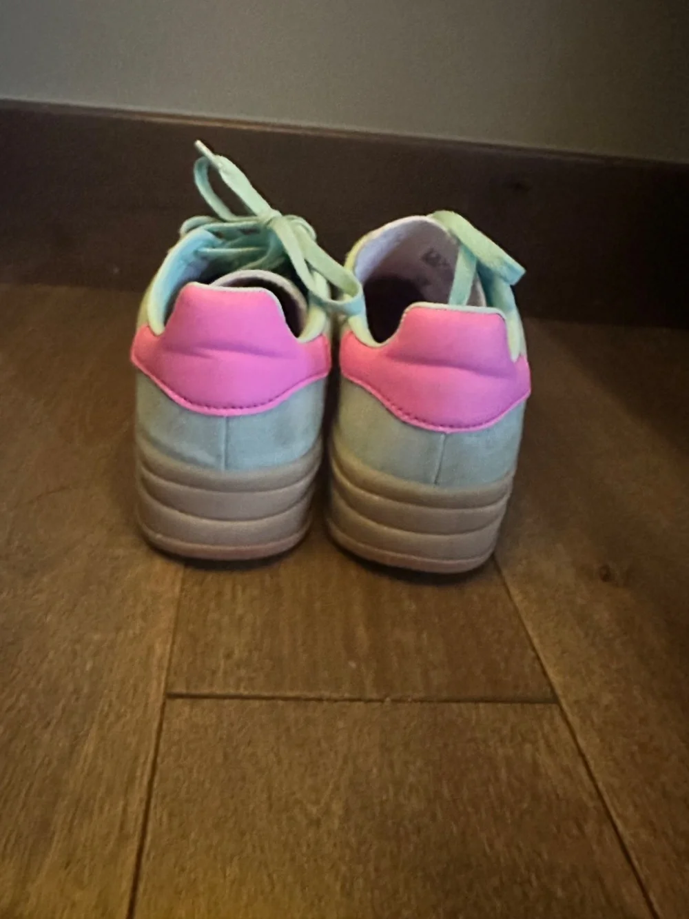 Adidas platformed gazelle